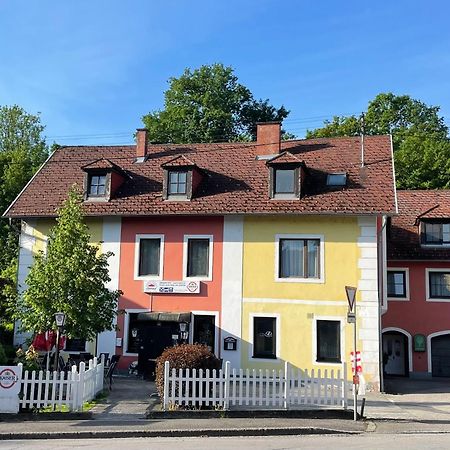 イップス・アン・デア・ドナウ Lindenhof Ybbs Bed & Breakfast エクステリア 写真
