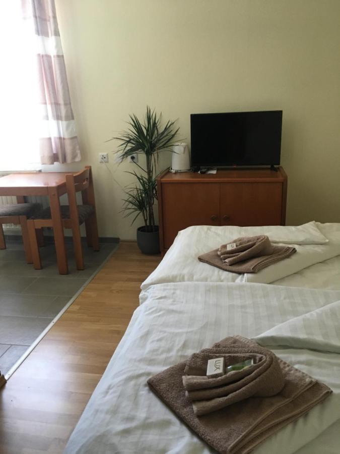 イップス・アン・デア・ドナウ Lindenhof Ybbs Bed & Breakfast エクステリア 写真
