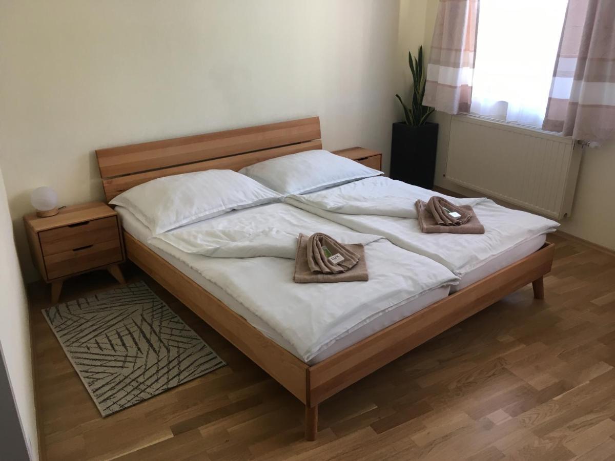 イップス・アン・デア・ドナウ Lindenhof Ybbs Bed & Breakfast エクステリア 写真