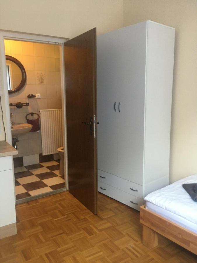 イップス・アン・デア・ドナウ Lindenhof Ybbs Bed & Breakfast エクステリア 写真