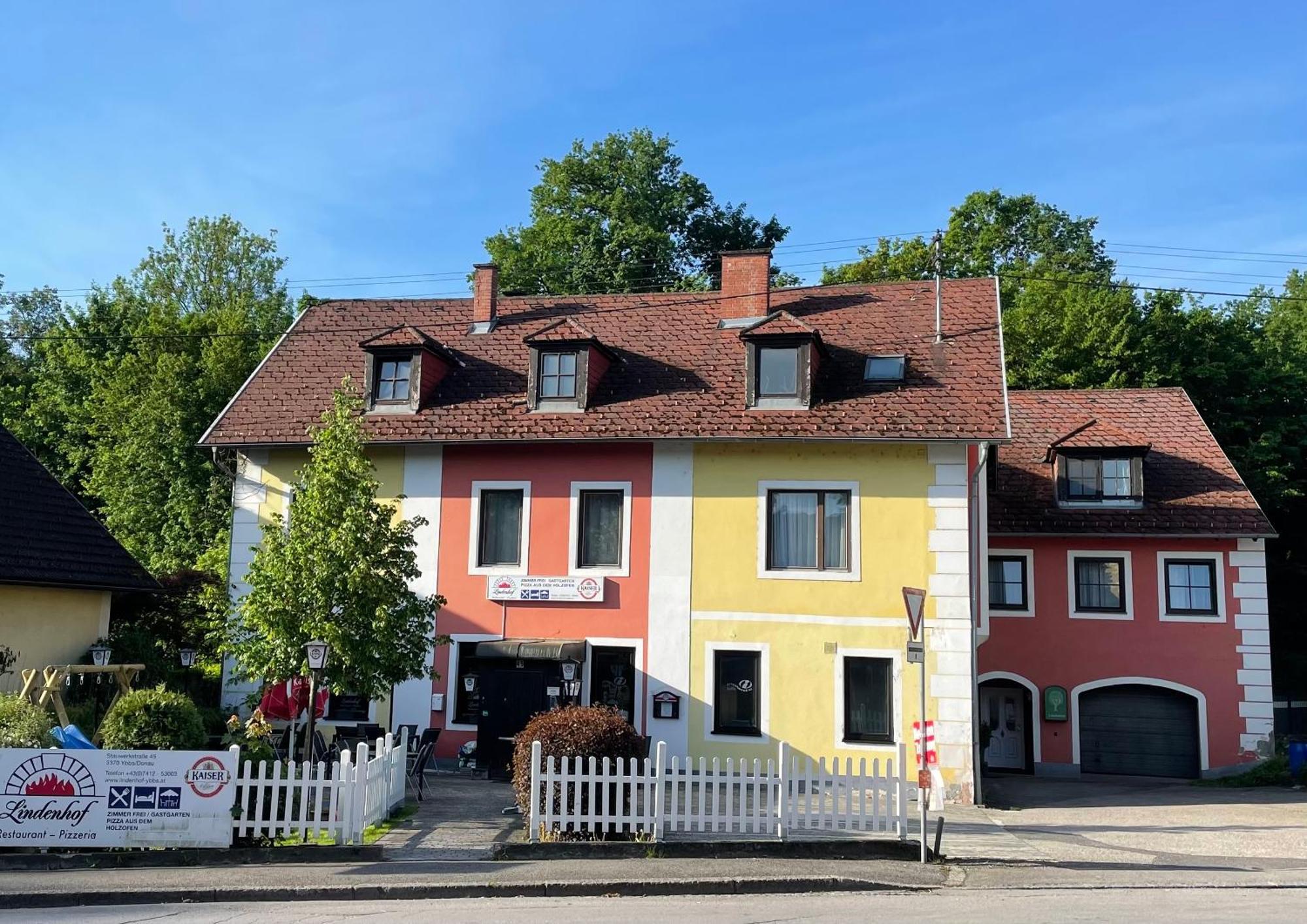 イップス・アン・デア・ドナウ Lindenhof Ybbs Bed & Breakfast エクステリア 写真