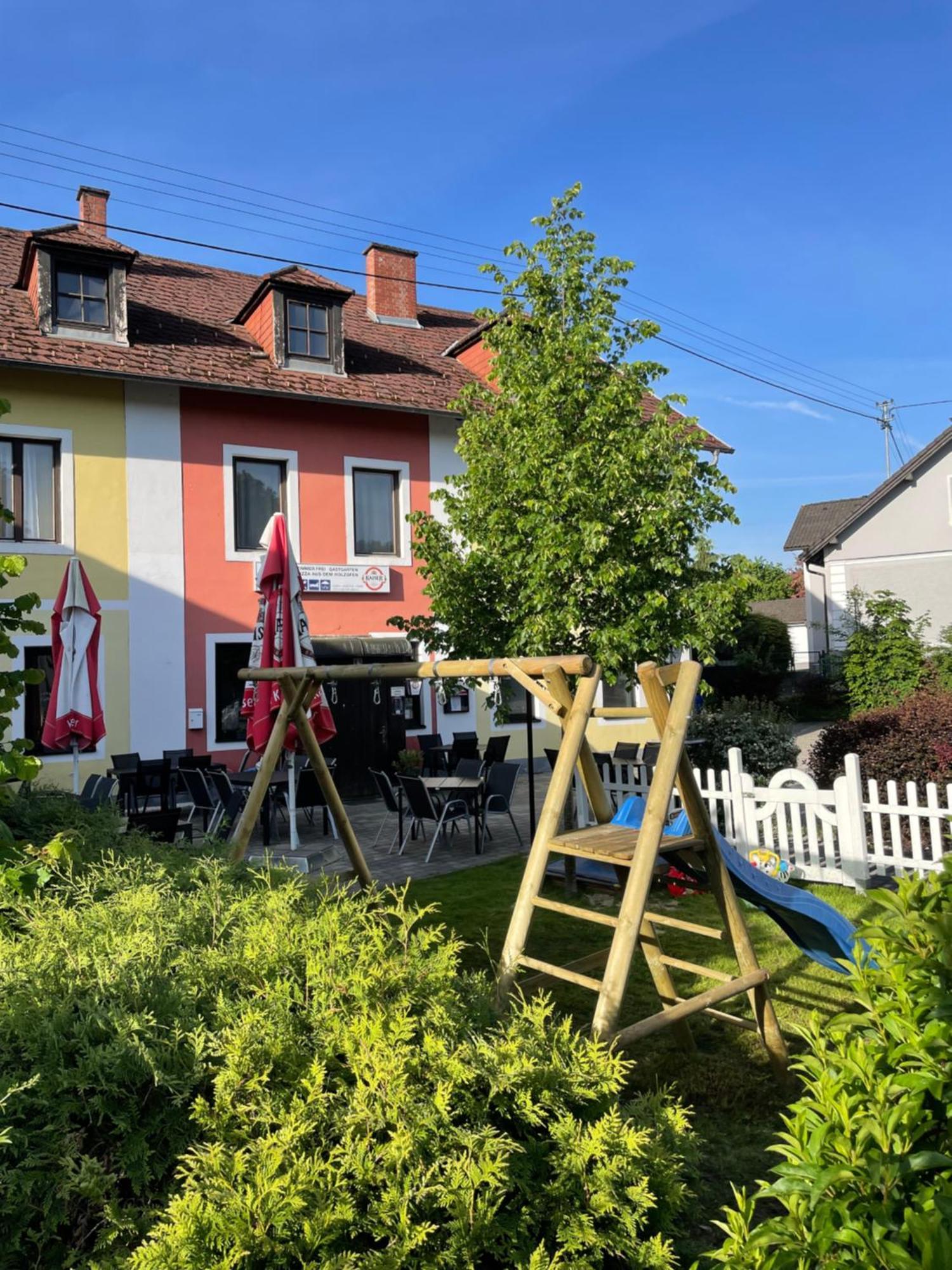 イップス・アン・デア・ドナウ Lindenhof Ybbs Bed & Breakfast エクステリア 写真